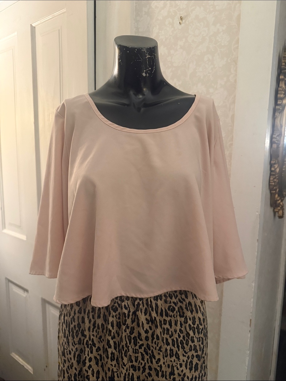 Bar III Scoop Neck Flared Sleeves Cropped Top Boho Festival Neutral Sz Large